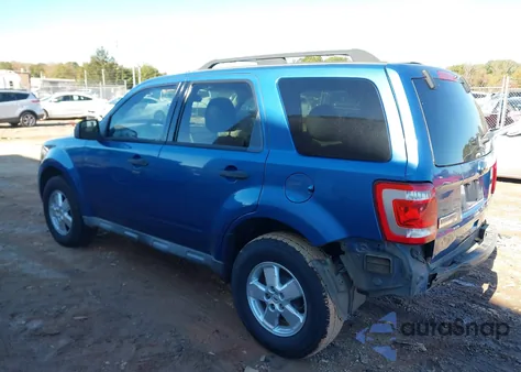 2010 Ford Escape Xlt из США, поврежденный, VIN 1FMCU0D75AKB08110